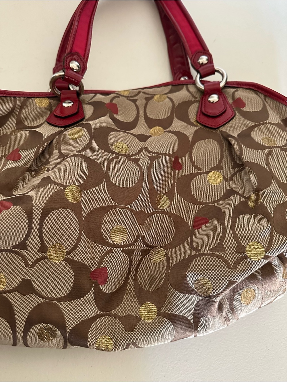 Coach Signature Heart-Print Shoulder Bag in Red and Brown with Gold Accents - Picture 4 of 10
